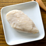サラダチキンがダイエットや筋トレに効果的に理由とは?管理栄養士がカンタン組み合わせレシピも合わせて紹介!